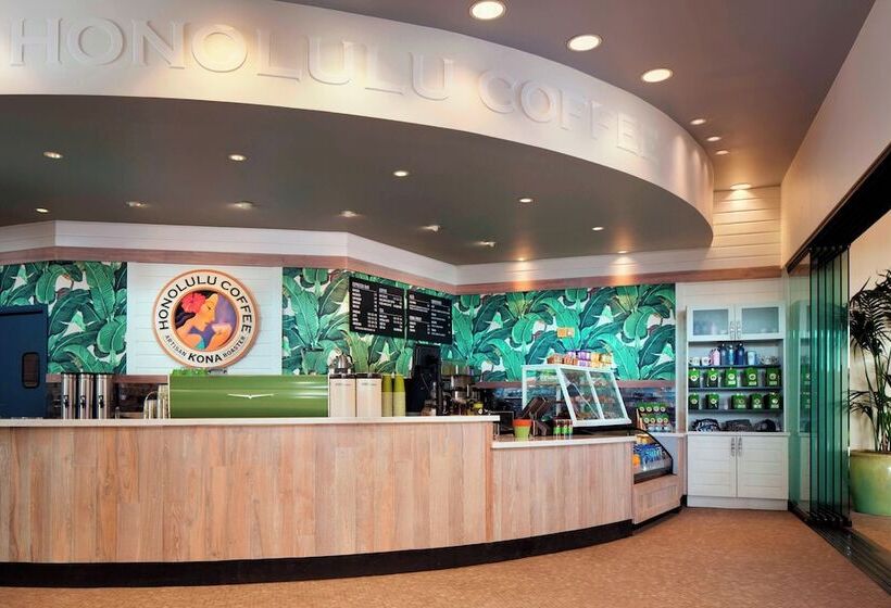 בית מלון כפרי Sheraton Waikiki Beach Resort