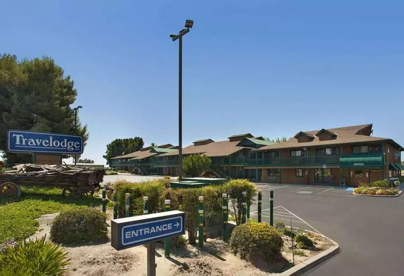 酒店 Travelodge By Wyndham Lemoore Near Naval Air Station