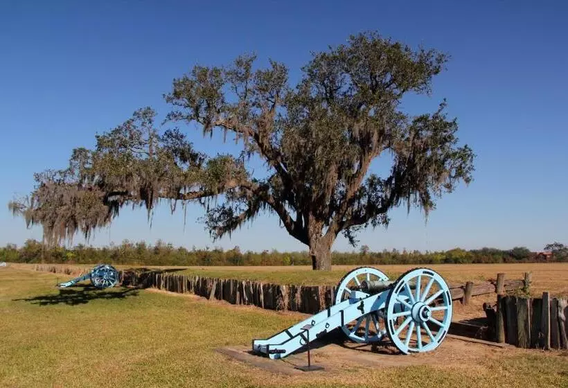 Мотель Marina Inn & Suites Chalmettenew Orleans