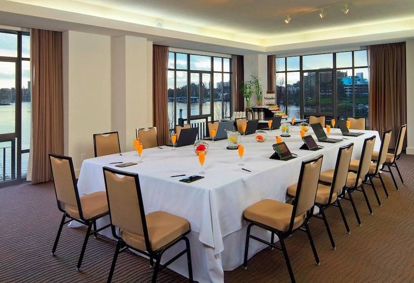 Delta Hotels By Marriott Victoria Ocean Pointe Resort