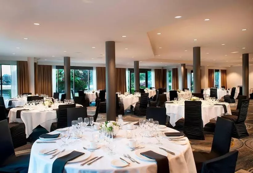 Delta Hotels By Marriott Victoria Ocean Pointe Resort