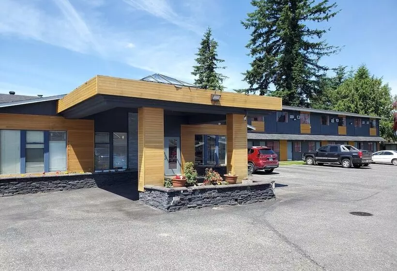هتل Alpine Inn Abbotsford