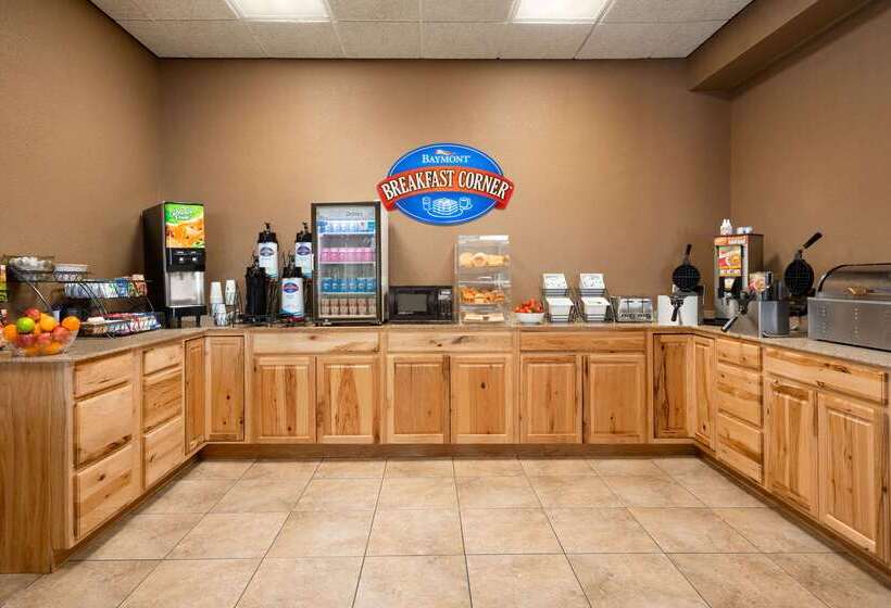 Hotel Baymont By Wyndham Mandan Bismarck Area