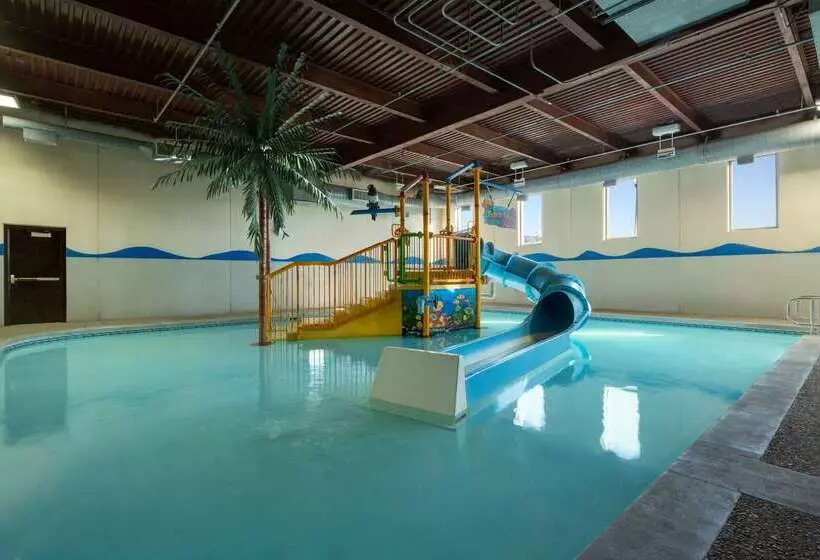 בית מלון כפרי Baymont By Wyndham Mandan Bismarck Area