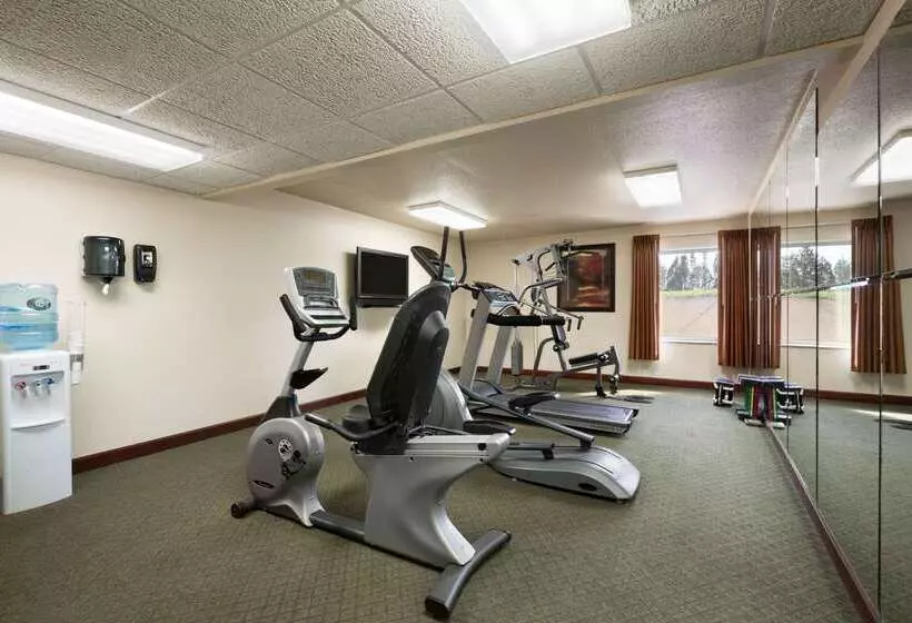 בית מלון כפרי Baymont By Wyndham Mandan Bismarck Area