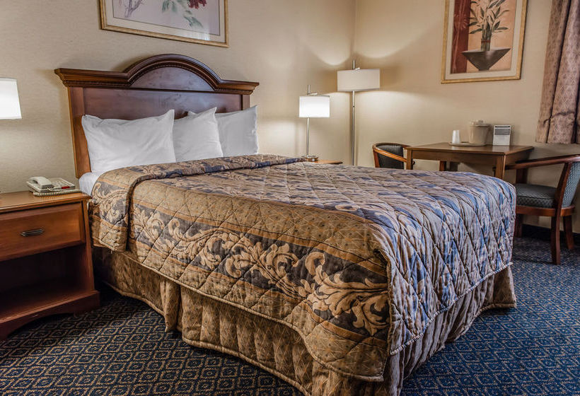 בית מלון כפרי Econo Lodge Wexford