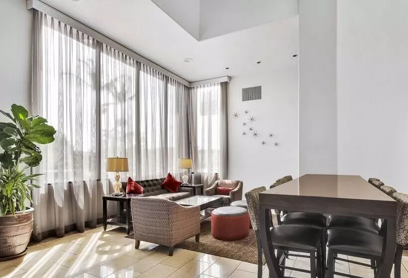 ホテル Best Western Plus Redondo Beach Inn