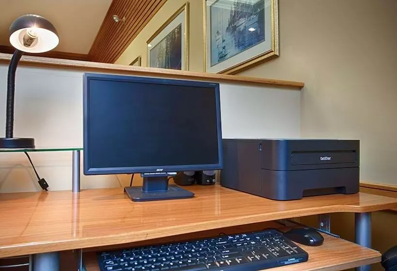 فندق Best Western West Greenwich Inn