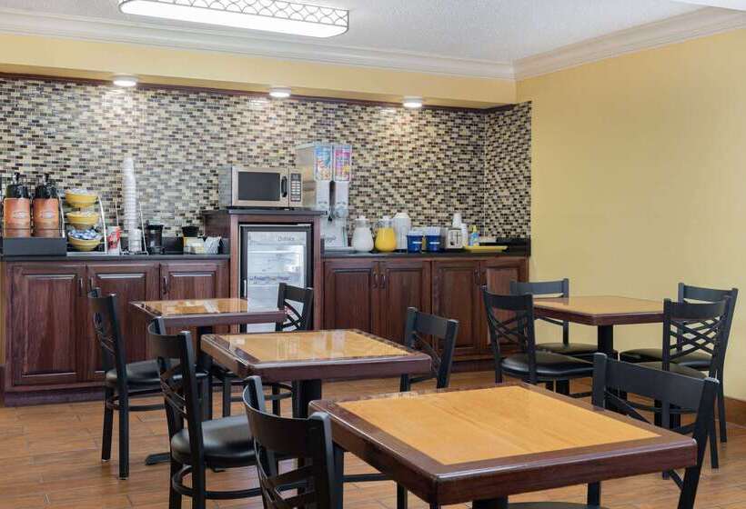 فندق Days Inn By Wyndham Macon I475