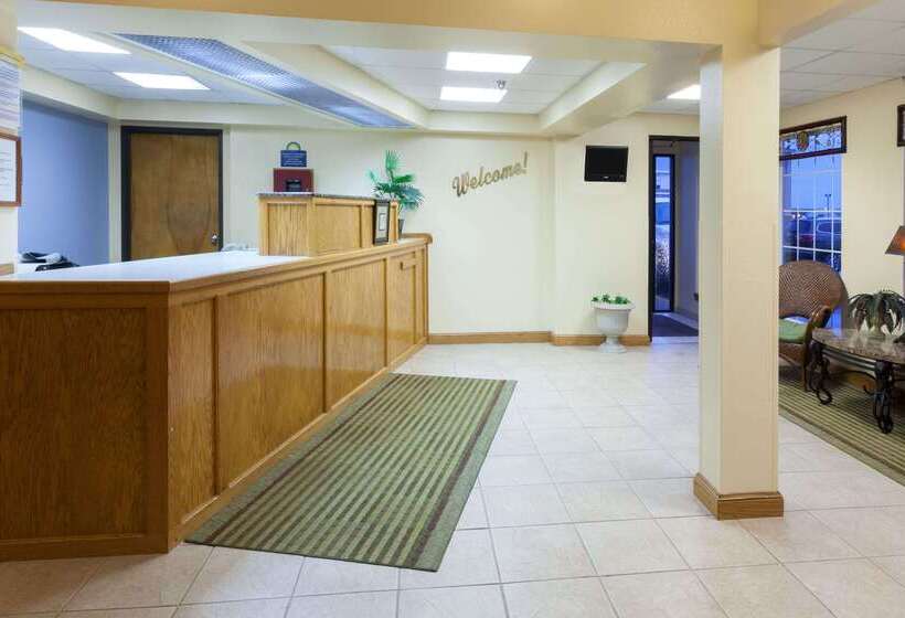 Hotel Days Inn By Wyndham Shawnee