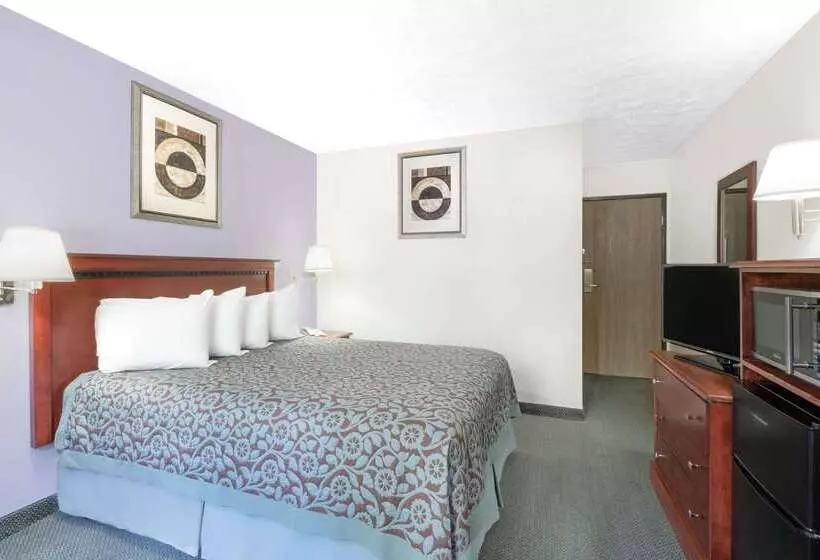 호텔 Days Inn By Wyndham Warrensburg