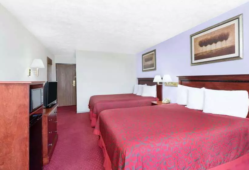 호텔 Days Inn By Wyndham Warrensburg