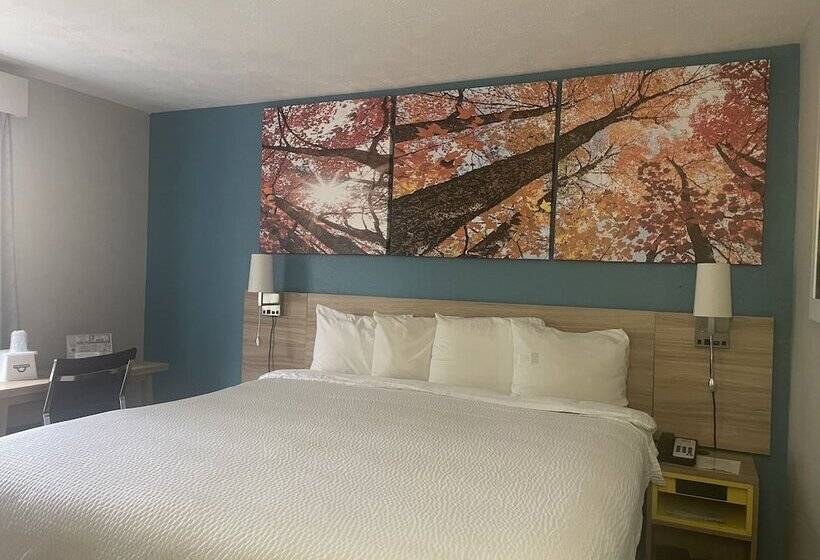 בית מלון כפרי Days Inn By Wyndham Warrensburg