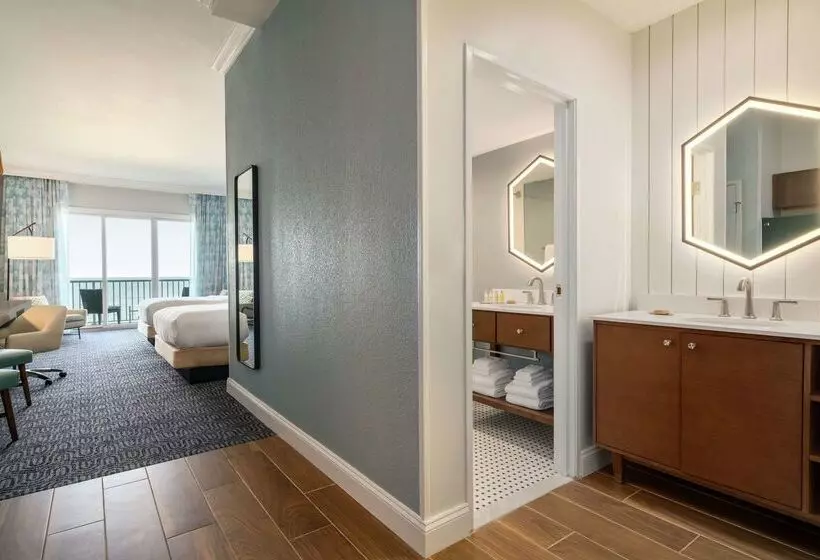 Отель Doubletree By Hilton Ocean City Oceanfront