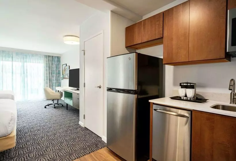 Отель Doubletree By Hilton Ocean City Oceanfront