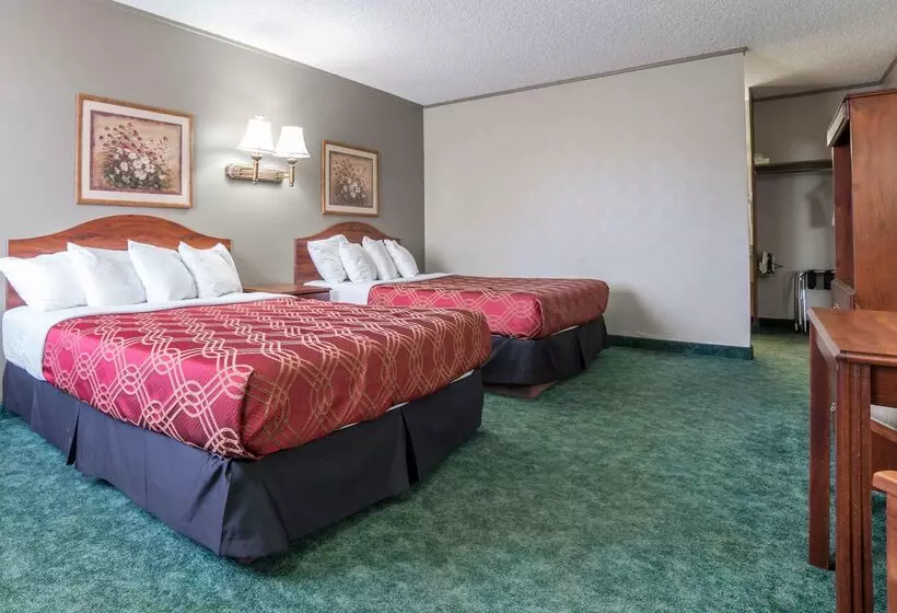 Отель Econo Lodge Salina Scenic Route 89 & I 70