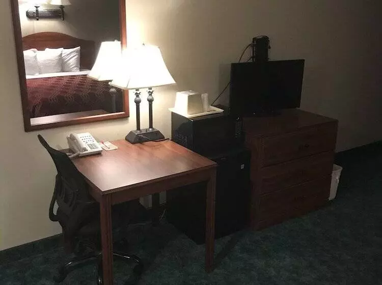 Отель Econo Lodge Salina Scenic Route 89 & I 70