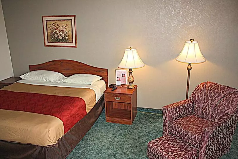 Отель Econo Lodge Salina Scenic Route 89 & I 70