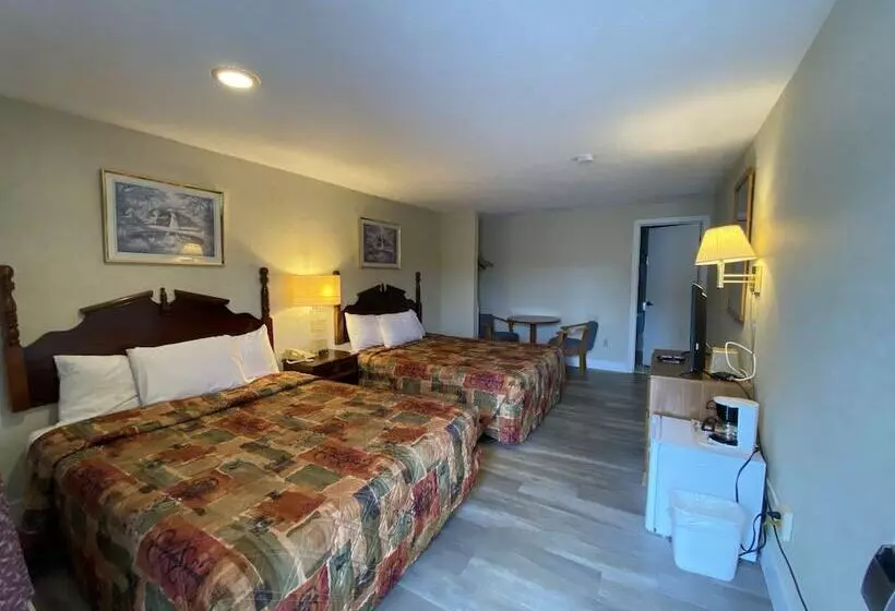 فندق Economy Lodge 682 Main St Sturbridge
