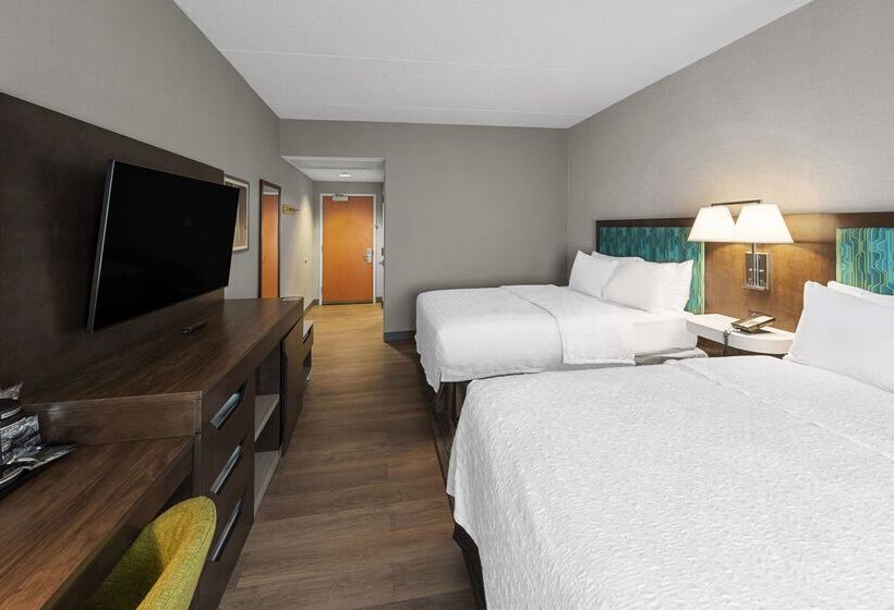 호텔 Hampton Inn Nanuet