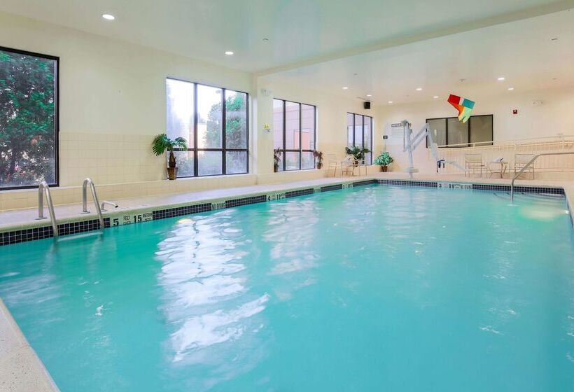 호텔 Hampton Inn Nanuet