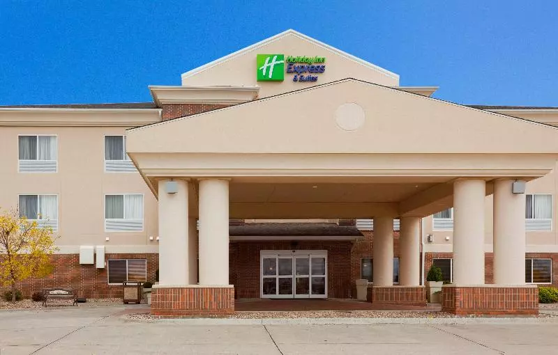 هتل Holiday Inn Express & Suites Yankton, An Ihg