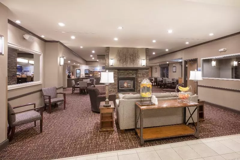 هتل Holiday Inn Express & Suites Yankton, An Ihg