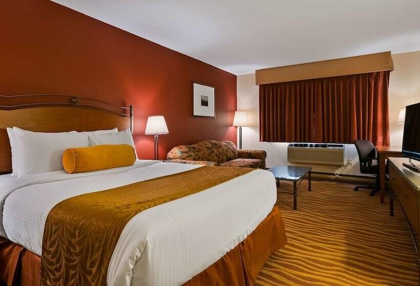 هتل Invermere Inn & Suites