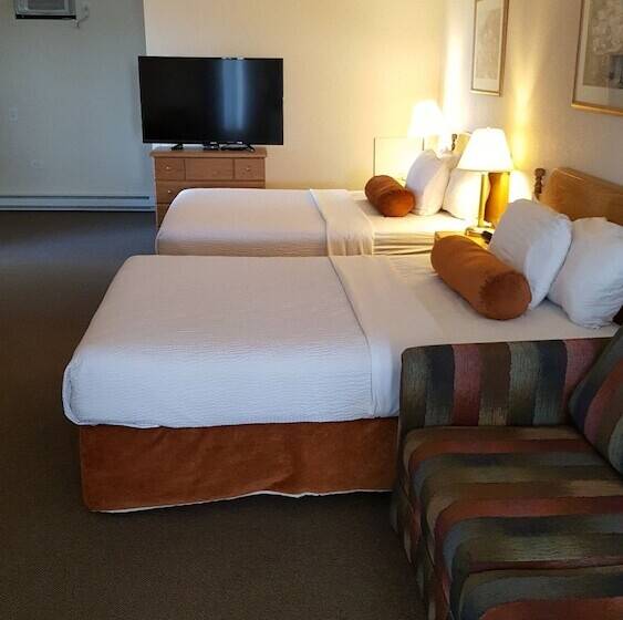 فندق Knights Inn Lethbridge