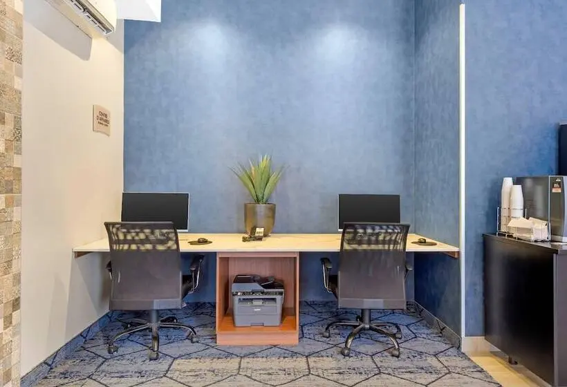 ホテル Quality Inn Centre Ville