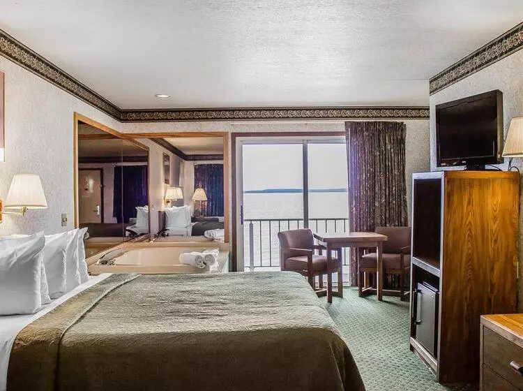 酒店 Quality Inn Lakefront