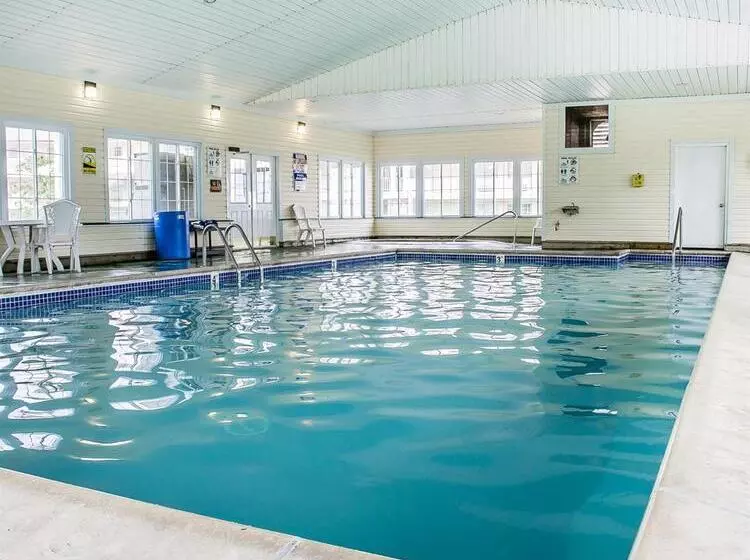 酒店 Quality Inn Lakefront