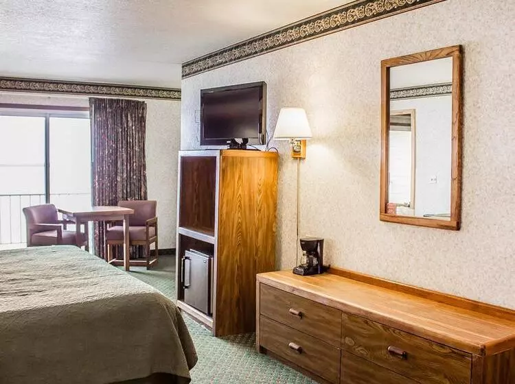 酒店 Quality Inn Lakefront