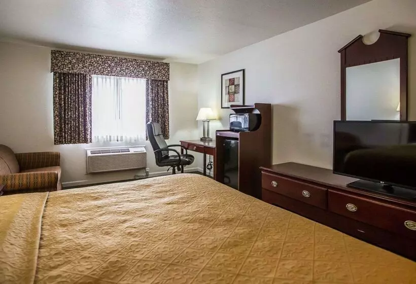 Отель Quality Inn Peru Near Starved Rock State Park
