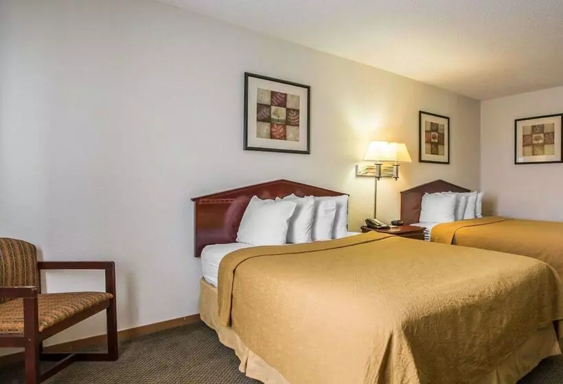 Отель Quality Inn Peru Near Starved Rock State Park