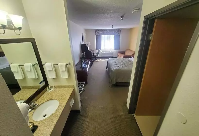 Отель Quality Inn Peru Near Starved Rock State Park