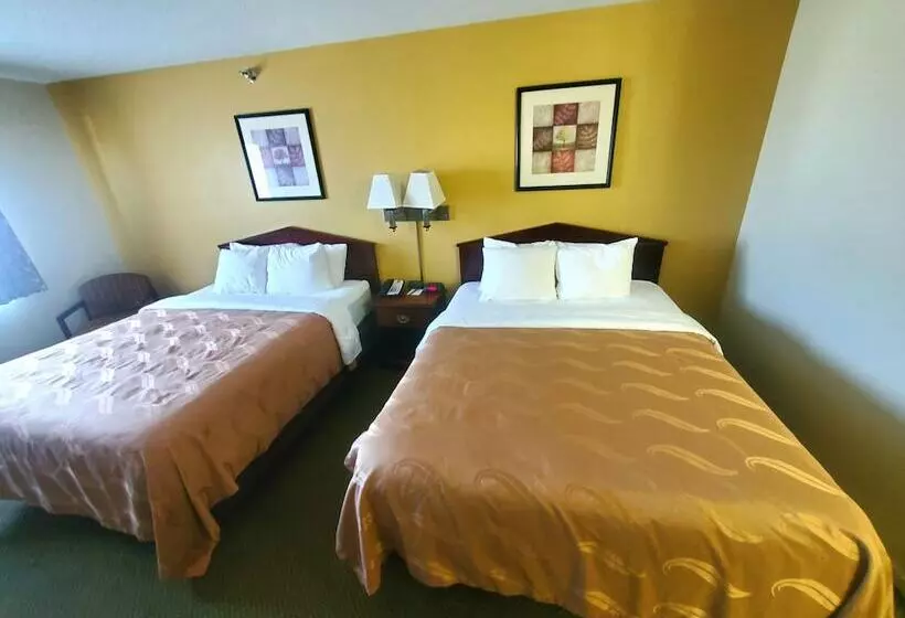 Отель Quality Inn Peru Near Starved Rock State Park