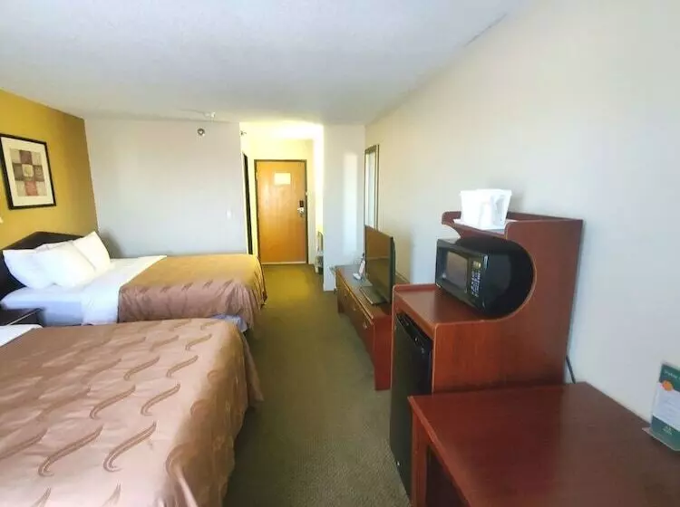 Отель Quality Inn Peru Near Starved Rock State Park