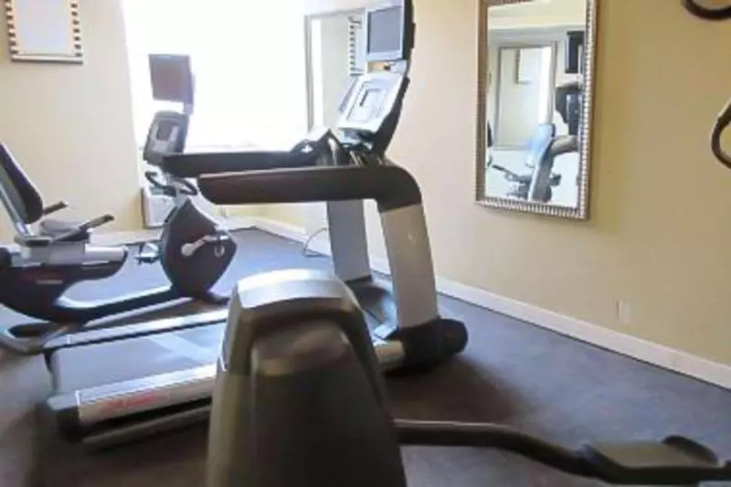 ホテル Quality Inn & Suites Airport