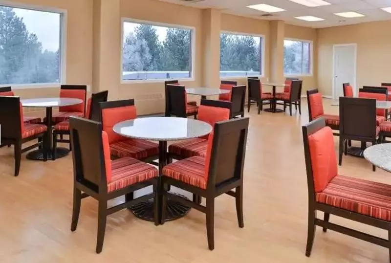 ホテル Quality Inn & Suites Airport