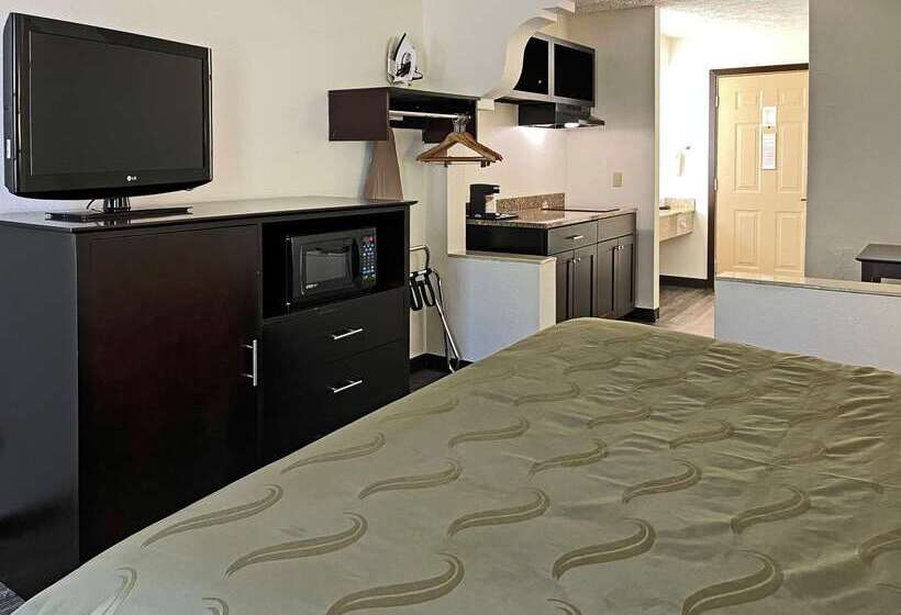 فندق Quality Inn