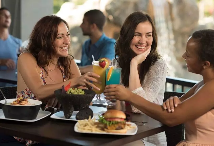 בית מלון כפרי Rosen Plaza