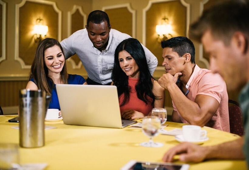 فندق Rosen Plaza