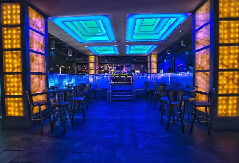 בית מלון כפרי Rosen Plaza