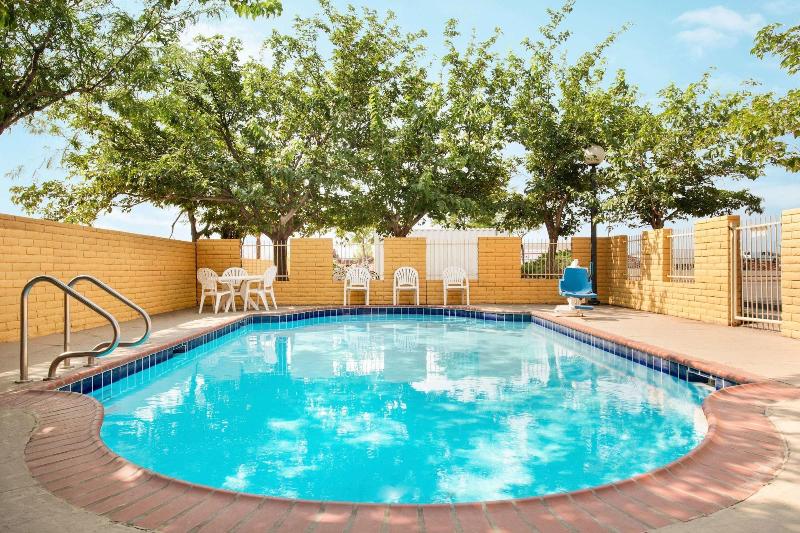 בית מלון כפרי Travelodge By Wyndham Winslow