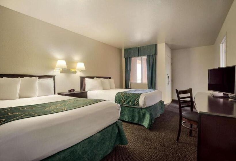 בית מלון כפרי Travelodge By Wyndham Winslow