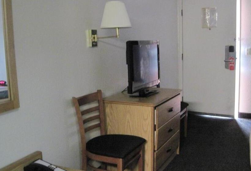 בית מלון כפרי Travelodge By Wyndham Winslow