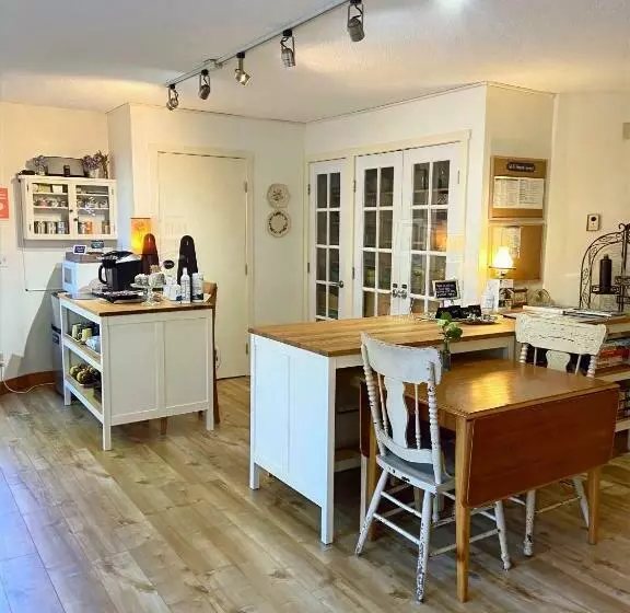 ホテル Wisteria Guest House