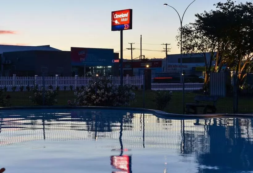 Cleveland Thermal Motel