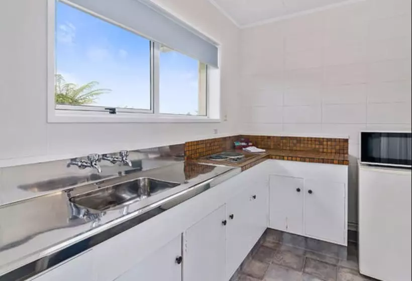 Cleveland Thermal Motel